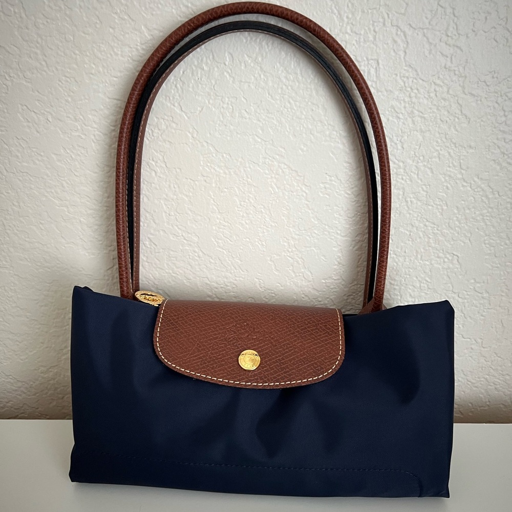 Longchamp Medium Le Pliage Nylon Shoulder Tote